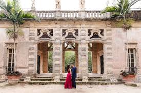 Choose the photographers of cataya peña photography if you are looking for fine wedding photos and disc jockey services. Miami Wedding Photographers Ashley And Erik Photography