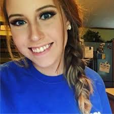 Amber Lott (@amberltt_)