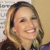 Kim Kalinowski's Instagram, Twitter & Facebook