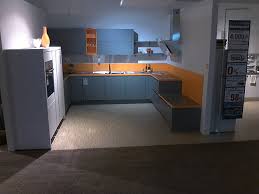 Bei ikea findest du möbel für alle zimmer in deinem zuhause. Nobilia Musterkuche Grifflose U Kuche Mit Sitzbank Ausstellungskuche In Niederlauer Von Opti Wohnwelt Fost Gmbh Co Kg