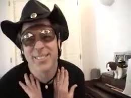 Artie Barnes reinterprets "Fish Heads" for the age of "YouTube". Yeah!