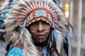 Esivanemate haudadest sügava pieteeditundega