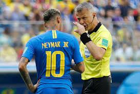 Kuipers says he wants to be in a full dutch stadium one more time. O Xrhsths ð€ð…ð‚ ð€ð‰ð€ð— Sto Twitter So Dutch Referee Bjorn Kuipers Is The Referee For The Psg Leipzig Semi Final Which Means A Ruinion Between Neymar Amp Kuipers The History Between
