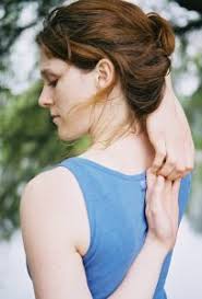 ABOUT ANNETTE & CONTACT