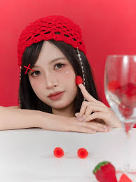 韓系少女寫真|聖誕🎄小紅帽🎁 #聖誕寫真📆十二月極少量位置👉即刻DM我查詢詳情或預約📍HongKong 📌403-407 Castle  Peak Rd