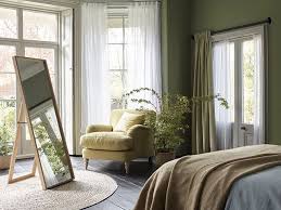 The curtain idea is modern and suits the style of this room. 7 Curtain Ideas To Lift Your Living Room Goodhomes Magazine Goodhomes Magazine