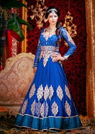 As from a nawabs family soha ali khan was dressed as an indian princess by archana kocchar fashion designer. Wedding Photographer Re Imagines Disney Princesses As Stunning Indian Brides Geek Chic Indian Princess Beautiful Indian Brides Indian Dresses