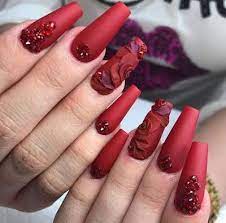 Unas De Novia Rojas Unas Para Novia Unas Acrilicas Rojas Unas Decoradas Rojas Www.tatacustomizaçãoecia.com.brpedrarias para orçamento compra⬆ se não for pra causar nem faço ❤ #unhasdecoradas uñas sencillas y bonitas. acrilicas rojas