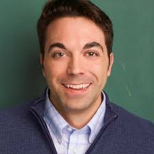 Mickey Lee's Instagram, Twitter & Facebook