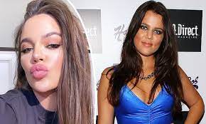 We will also give house tours to your favourite stars mansions. Khloe Kardashian Looks Unrecognizable In Her Pre Zoom Primping Video Daily Mail Online