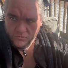 Sometimes I see (and hear) comments from select fans who ask if we're  reuniting? I don't really know what that means🤷‍♂️ We are reunited  (technically since 2005). We could not be more