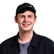 Max Hinkle's Instagram, Twitter & Facebook