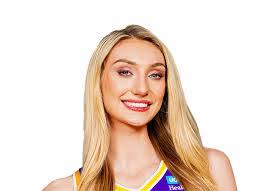 Erica Handy's Instagram, Twitter & Facebook