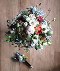 As a result, flower deliveries will soon be in full. Fedex Flowers How To Ship A Wedding Or Gift Bouquet Debra Prinzing