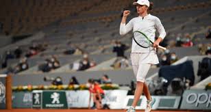 Can roland garros help her win wimbledon 2021? Roland Garros Iga Swiatek Shocks No 1 Seed Simona Halep Tennis Tourtalk