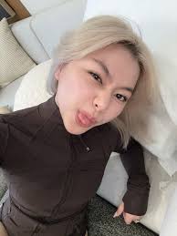 Chloe Anjeleigh San Jose added...