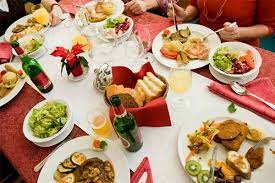 Potlucks spread out the responsibility for cooking across all those who attend, and every guest ends up with a plate full of. Potluck Planning Made Easy