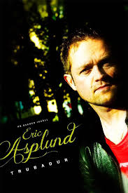 Lördag klockan 20.00 kommer trubaduren Eric Asplund och förgyller aftonen  med sång. 😎🎸