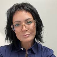 60+ "Em Jones" profiles