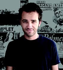 Divertidas peripecias, extravagancias. Charlando con Robert Juan-Cantavella 