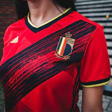 Stel je eigen belgië trainingspak samen door de juiste belgië top te combineren met een belgië trainingsbroek. Worden De Rode Duivels In Dit Nieuwe Shirt Europees Kampioen Voetbalshop Be