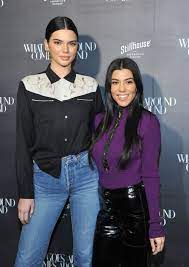 Kourtney posted a picture of herself on some. Kourtney Kardashian Yelled At Kendall Jenner In New Kuwk Clip