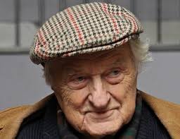 Filmová adaptace povídkové knihy bohumila hrabala slavnosti sněženek byla natočena v roce 1983. Profil Jiri Krejcik Srsaty Rytir Svedomi Idnes Cz