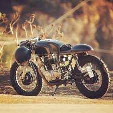 Epingle Par Ddt Geentjens Sur 2 Wheels 2 Wielen Blitz Motorcycles Velos De Cafe Racer Voitures Et Motos