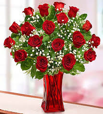 Paired with roses, these flowers give the bouquet a more balanced look and adds an extra pop of color with its various hues of lavender, pink and white. Premium 18 Red Roses In Red Vase In Brooklyn Ny Flowers By Emil