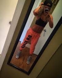 Socios inusuales (Traduccion) (Alexa Bliss x Liv Morgan x Lector) - Los  Misfits - Wattpad