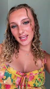 Heather Bouchard's Instagram, Twitter & Facebook