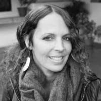 Jackie Kroll's Instagram, Twitter & Facebook