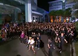 Maybe you would like to learn more about one of these? Lagu Kereta Malam Bisa Sukses Seperti Gangnam Seleb Tempo Co