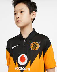 Más de jerseys y uniformes del kaizer chiefs fc ocultar. Kaizer Chiefs F C 2020 21 Stadium Home Fussballtrikot Fur Altere Kinder Nike Lu