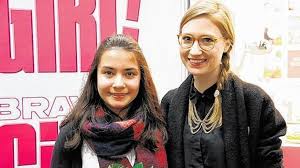 Teenager mit Faible für Romanzen