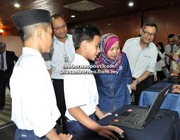 By submitting your details, you are allowing petronas to use your personal data for the purposes of your application for the education sponsorship and/or the further usage of the same in. Petronas Always Committed To Enhancing Quality Of Learning Senior Gm