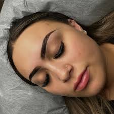 𝑴𝒊𝒍𝒂 𝑳𝒂𝒔𝒉𝒆𝒔