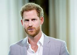 Prince Harry warned he 'can't return to England' as UK visit would make him  'look like an idiot'