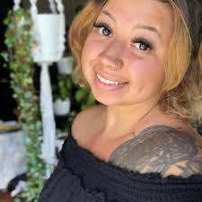 Mercedes Snyder's Instagram, Twitter & Facebook