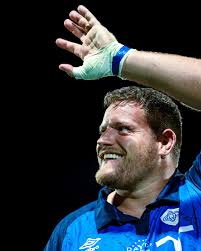 La grande famille du Castres Olympique est en deuil ce soir. Nous venons  d'apprendre le décès de notre ancien joueur, champion de France 1993,  Philippe Escalle. Nous adressons tout notre soutien et