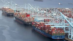 World's three biggest shipping lines have suspended deliveries to Russia -  Global Wood Markets Info