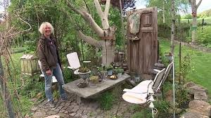 Quite early in life, i became aware of music's potential and of the fact that it cannot be reduced to its mere entertaining aspects; Traumgarten Die Schonsten Zuschauergarten Und Parks Im Film Mdr De