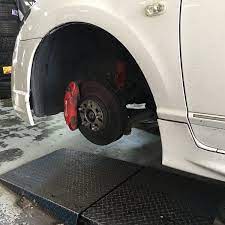 We provide excellent service especially in tyre and rim service. Tek Ming Auto Centre Petaling Jaya Selangor