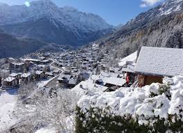 The highest winter sports area in the alps, with ski terrain at altitudes between 2,500 and 3,900 meters and more than 2,133 meters of vertical drop — switzerland's greatest — it seems almost unfair that zermatt should also have europe's most iconic mountain. Huis Te Koop Zwitserland