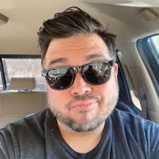 Shane Elliott (@iamshaneelliott)