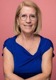 Michelle Carl's Instagram, Twitter & Facebook