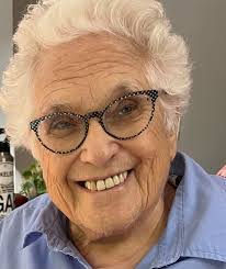 Karol Rubin's Instagram, Twitter & Facebook