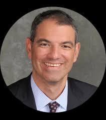 Stephen Kitz's Instagram, Twitter & Facebook