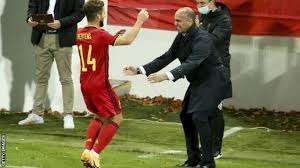 Roberto martinez has signed a contract extension to remain as belgium coach until 2022, the martinez has been in charge of the red devils since 2016, and guided them to third place at the 2018. Roberto Martinez Wales And Belgium In Very Level World Cup Qualifying Group Bbc Sport