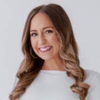 Emily Heide's Instagram, Twitter & Facebook